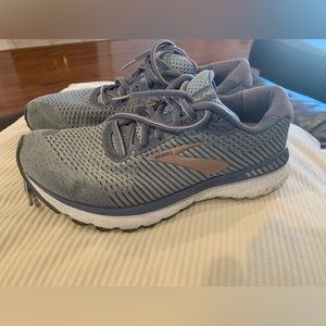 Women’s Brooks GTS XX